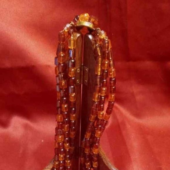 VTG 5 STRAND OF AUTUMN AMBER BEADED CHOKER BROWNS,ORANGES,YELLOW ROUND CLASP - Picture 2 of 7